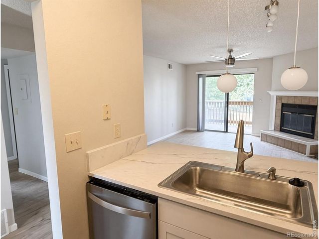 2960 W Stuart Street 201, Fort Collins, CO 80526