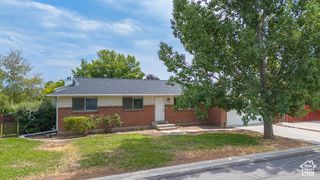 9737 S STONEHAVEN ST, South Jordan, UT 84009