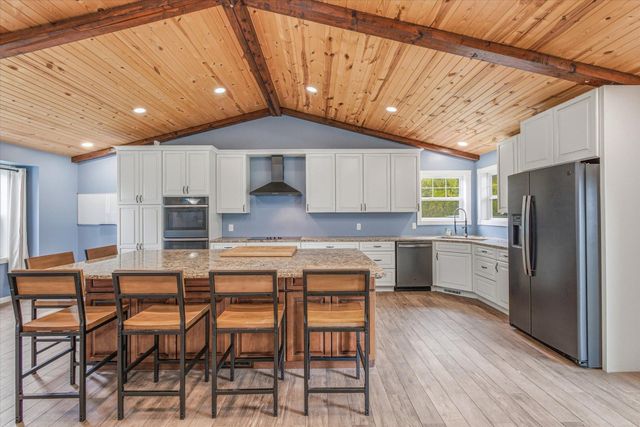 5494 Lambert Avenue NE, Albertville, MN 55301