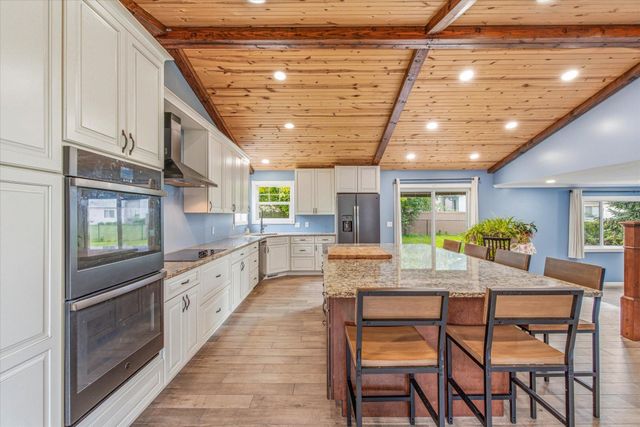 5494 Lambert Avenue NE, Albertville, MN 55301