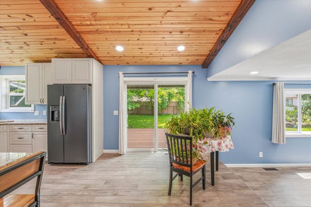 5494 Lambert Avenue NE, Albertville, MN 55301
