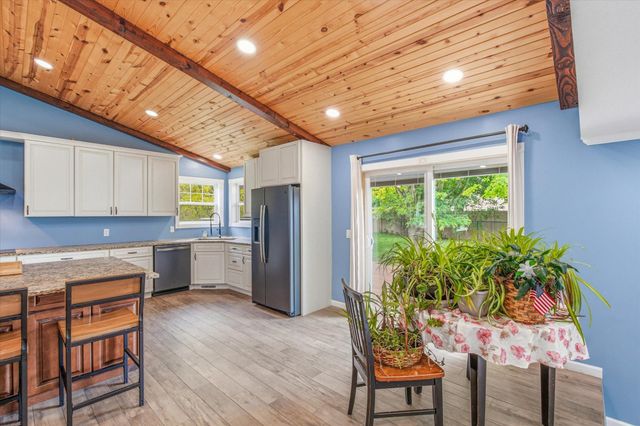 5494 Lambert Avenue NE, Albertville, MN 55301