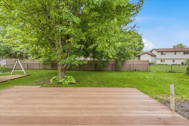 5494 Lambert Avenue NE, Albertville, MN 55301