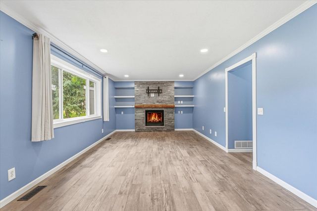 5494 Lambert Avenue NE, Albertville, MN 55301