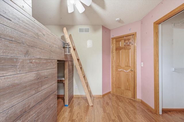 5494 Lambert Avenue NE, Albertville, MN 55301