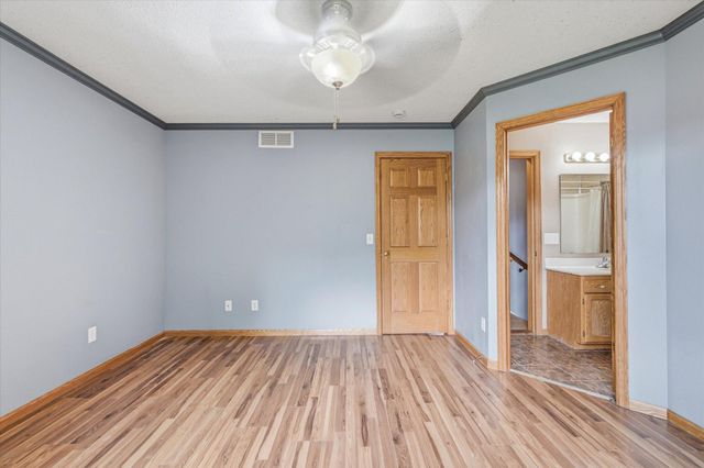 5494 Lambert Avenue NE, Albertville, MN 55301