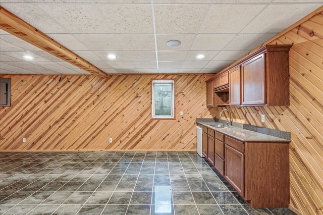5494 Lambert Avenue NE, Albertville, MN 55301