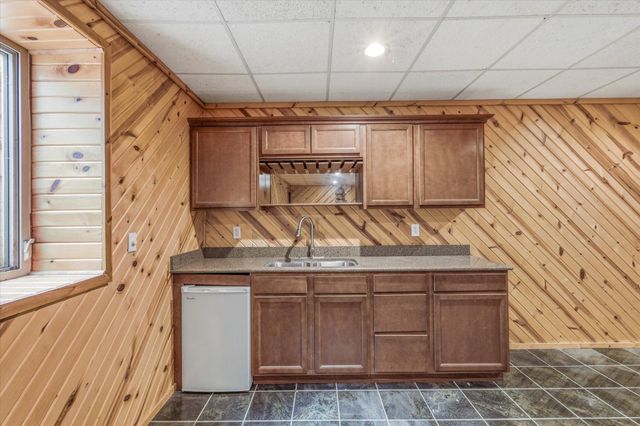 5494 Lambert Avenue NE, Albertville, MN 55301