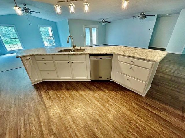 14041 N Link Lane, Mt Vernon, IL 62864