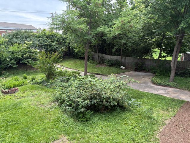 104 Loch Lomond Drive, Lexington, KY 40517