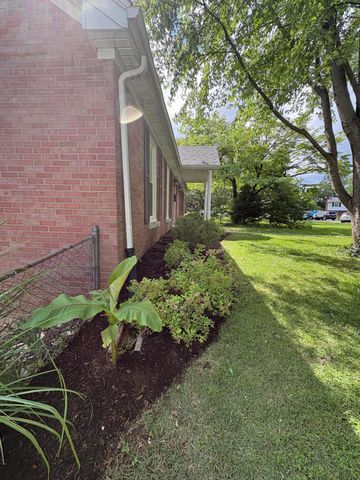 104 Loch Lomond Drive, Lexington, KY 40517