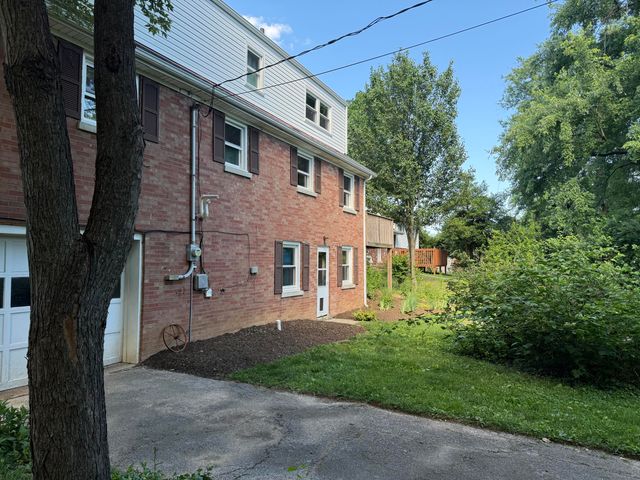 104 Loch Lomond Drive, Lexington, KY 40517