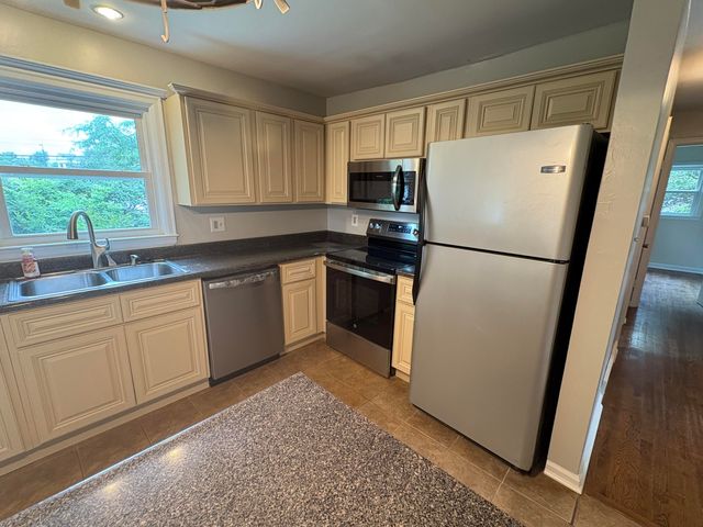 104 Loch Lomond Drive, Lexington, KY 40517