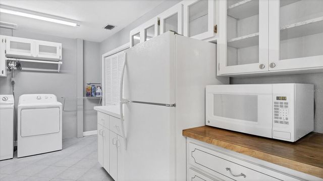 332 CYPRESS ROAD, Venice, FL 34293