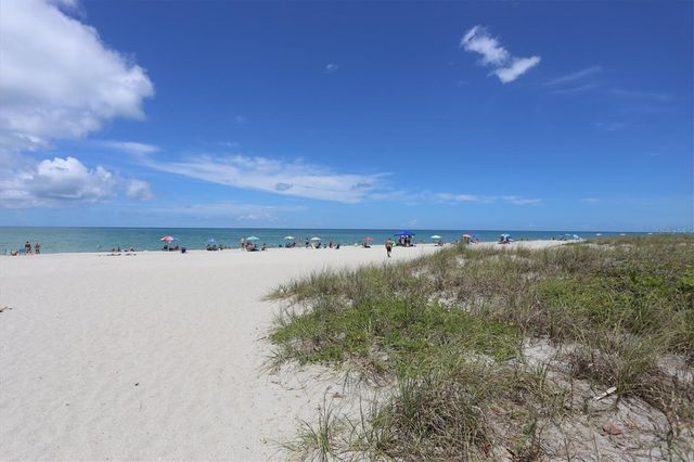 332 CYPRESS ROAD, Venice, FL 34293