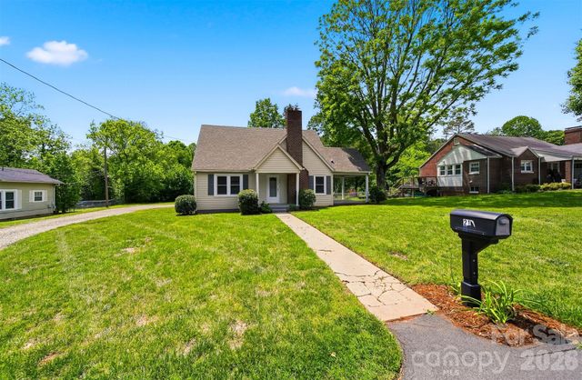 210 Valdese Drive, Morganton, NC 28655
