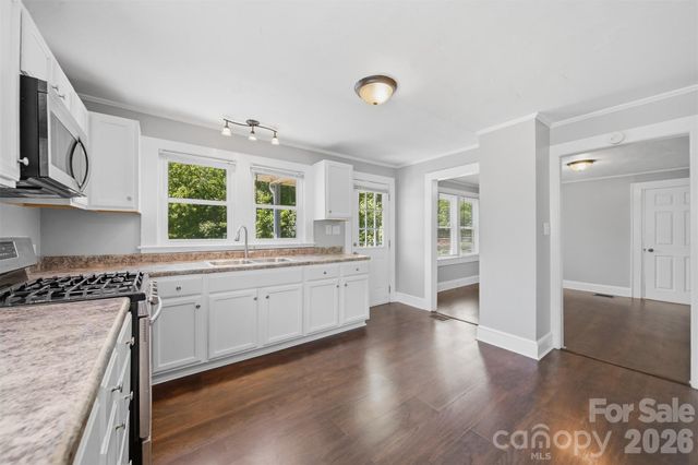 210 Valdese Drive, Morganton, NC 28655