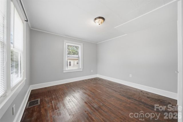 210 Valdese Drive, Morganton, NC 28655