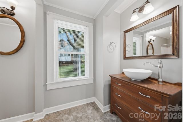 210 Valdese Drive, Morganton, NC 28655
