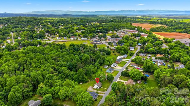 210 Valdese Drive, Morganton, NC 28655