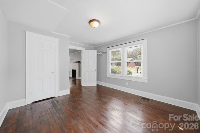 210 Valdese Drive, Morganton, NC 28655