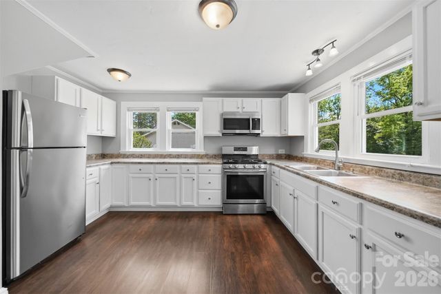 210 Valdese Drive, Morganton, NC 28655