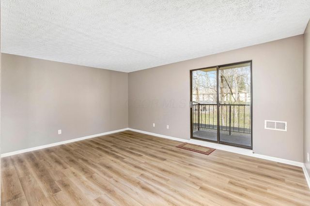 4117 Karl Road, 208, Columbus, OH 43224