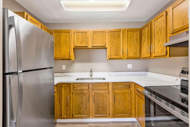 4117 Karl Road, 208, Columbus, OH 43224