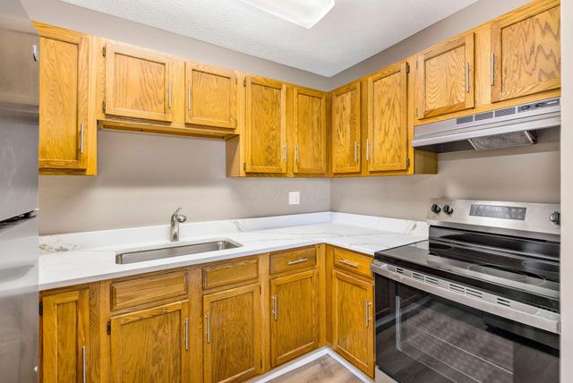 4117 Karl Road, 208, Columbus, OH 43224