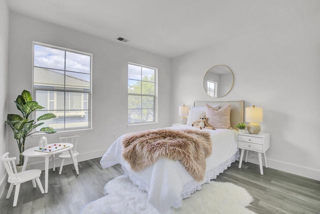 7 Crystal Court, Milpitas, CA 95035