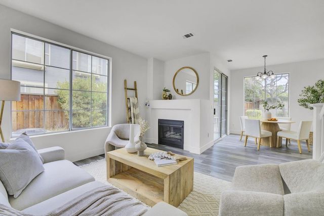 7 Crystal Court, Milpitas, CA 95035