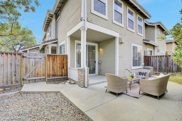 7 Crystal Court, Milpitas, CA 95035