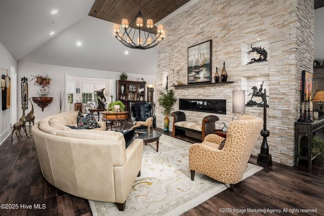 2000 Cornerstone Drive, Winterville, NC 28590