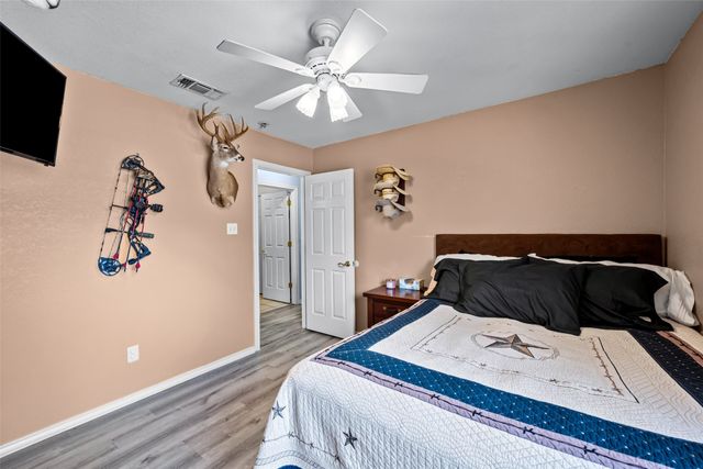 7698 Fm 920, Poolville, TX 76487