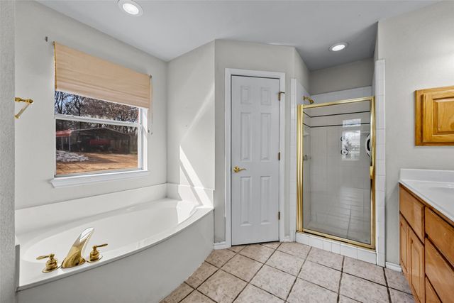 7698 Fm 920, Poolville, TX 76487