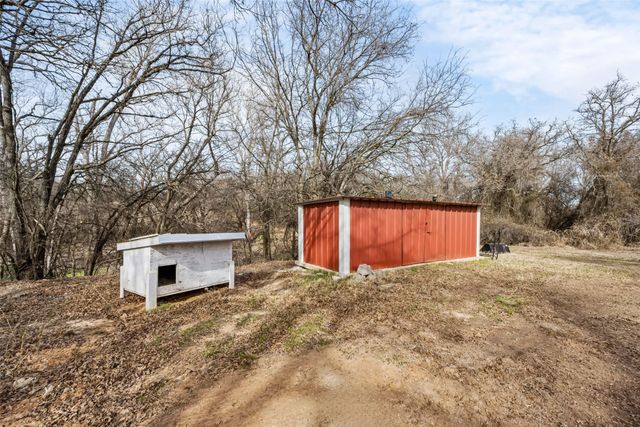 7698 Fm 920, Poolville, TX 76487