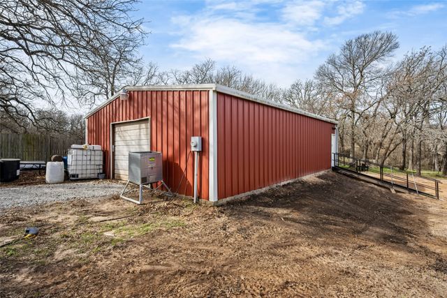 7698 Fm 920, Poolville, TX 76487