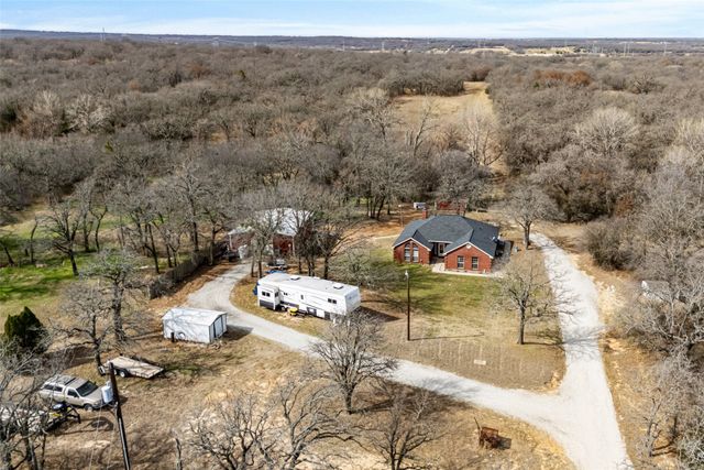 7698 Fm 920, Poolville, TX 76487