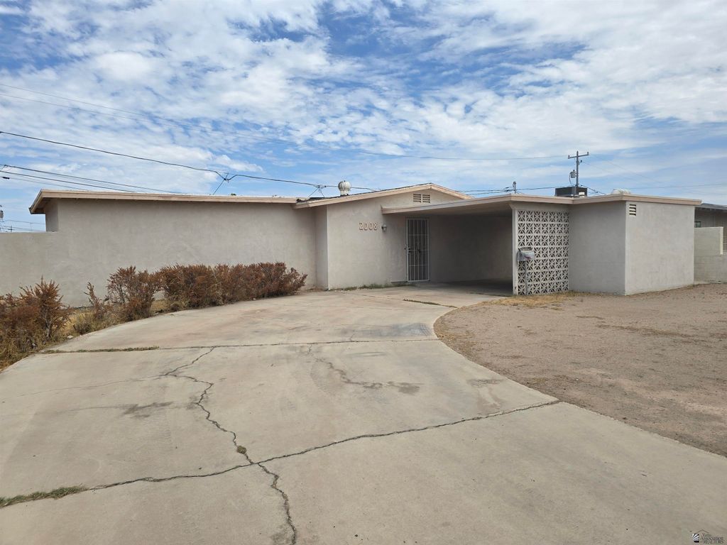 2008 E 26 ST, Yuma, AZ 85365