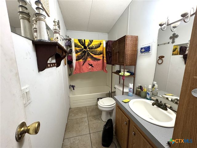 1255 Mt Pleasant Road, Kingsbury, TX 78638