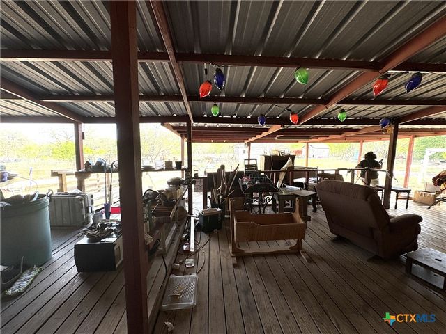 1255 Mt Pleasant Road, Kingsbury, TX 78638