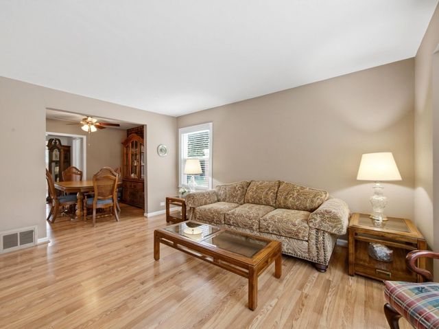 504 N Laverne Avenue, Hillside, IL 60162