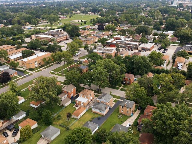 504 N Laverne Avenue, Hillside, IL 60162