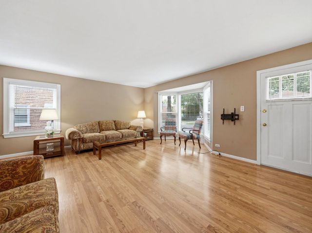 504 N Laverne Avenue, Hillside, IL 60162