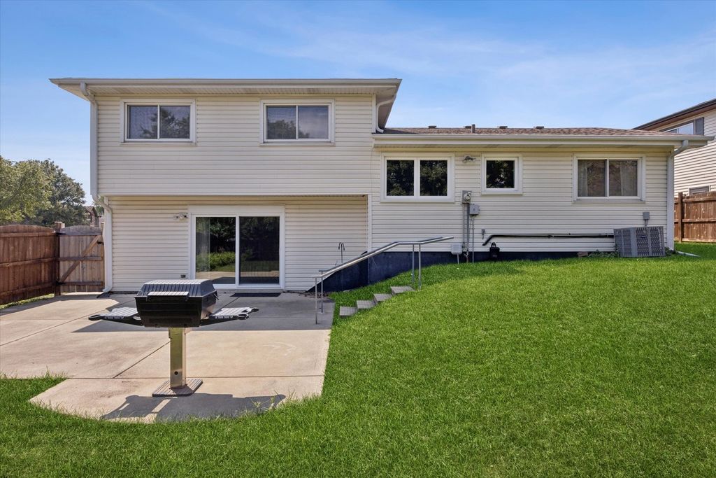 1423 Colony Court, Lombard, IL 60148 — photo 4