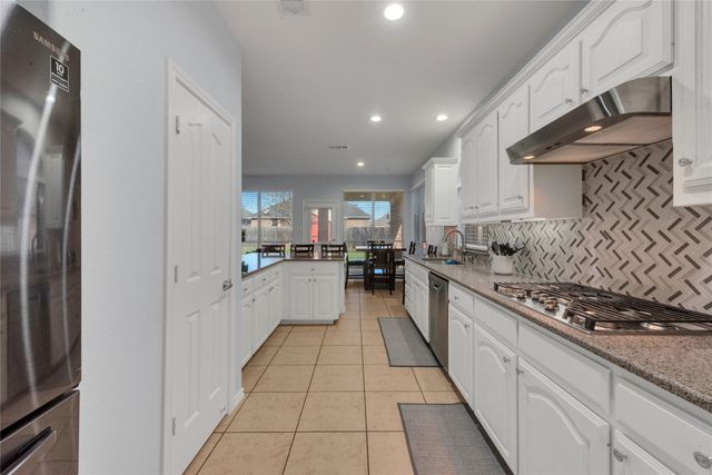 509 Flintwood Lane, Arlington, TX 76002