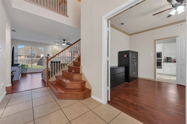 509 Flintwood Lane, Arlington, TX 76002