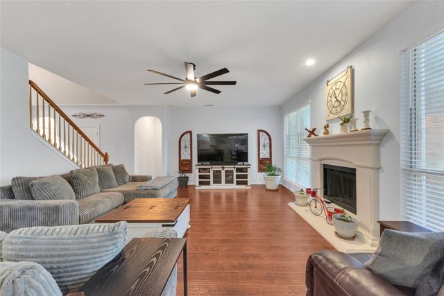 509 Flintwood Lane, Arlington, TX 76002