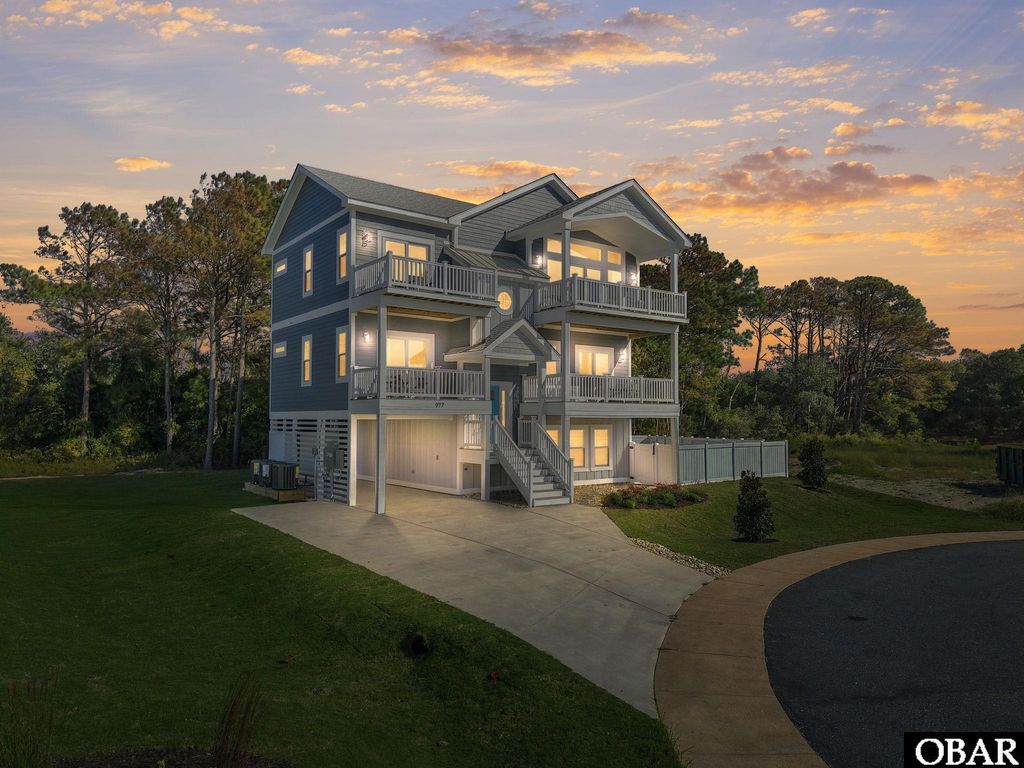 Image 1 of property listing at 977 Cruz Bay Court, Corolla, NC 27927