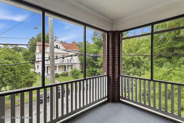 2008 Murray Ave APT 4, Louisville, KY 40205
